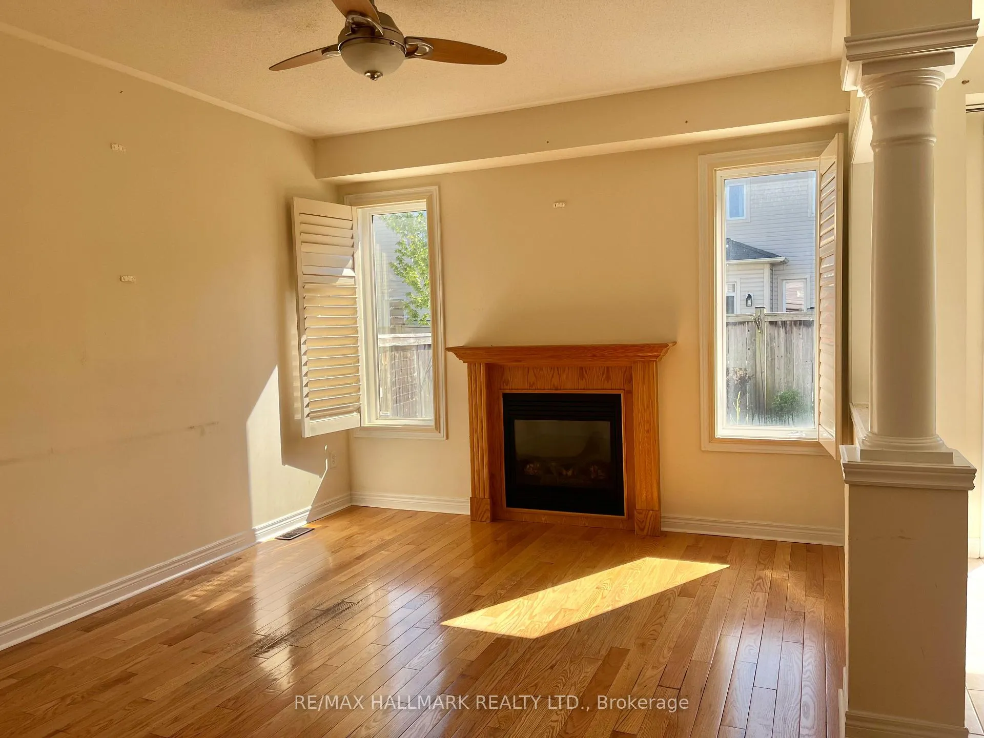 Photo 7 of 117 James Govan Drive, Whitby, Port Whitby — HOMEH
