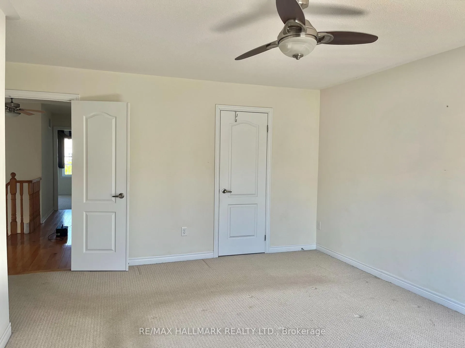 Photo 10 of 117 James Govan Drive, Whitby, Port Whitby — HOMEH