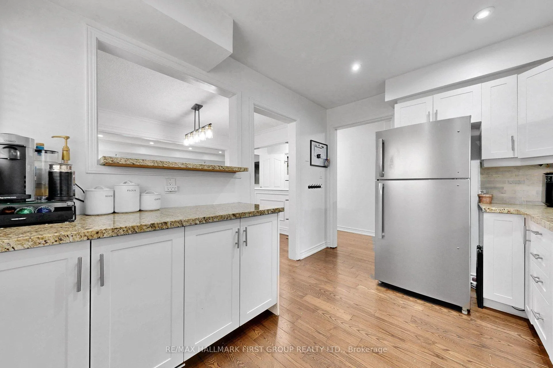 Photo 10 of 504 Camelot Drive, Oshawa, Eastdale — HOMEH