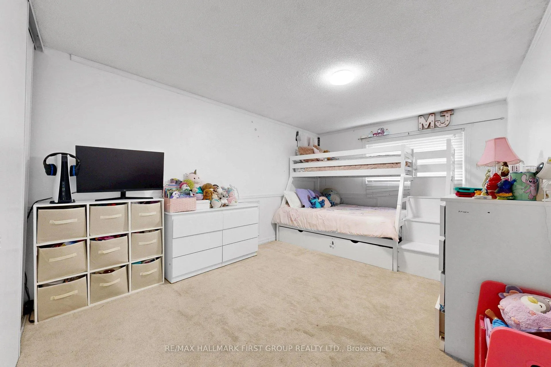 Photo 24 of 504 Camelot Drive, Oshawa, Eastdale — HOMEH