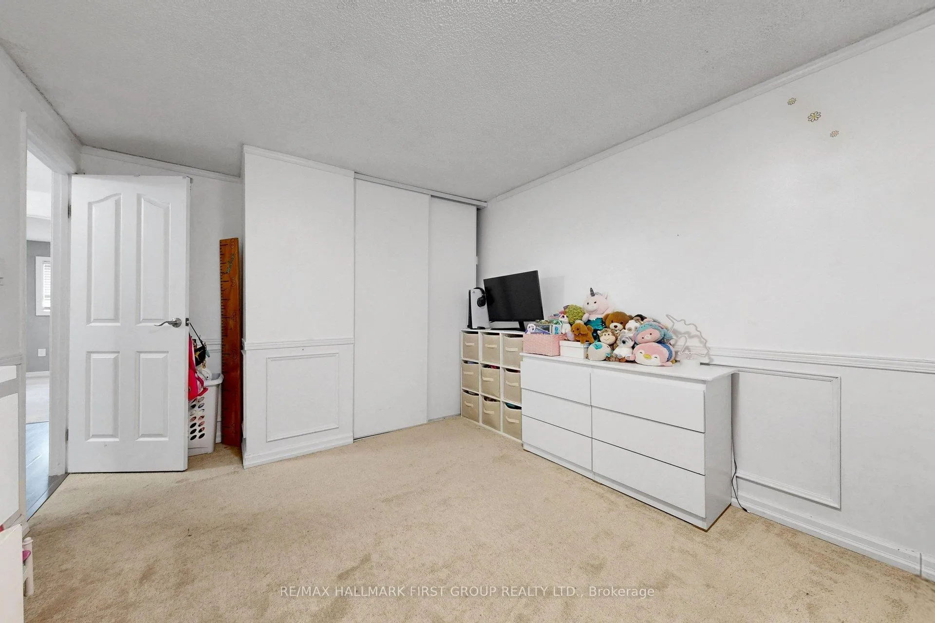 Photo 26 of 504 Camelot Drive, Oshawa, Eastdale — HOMEH