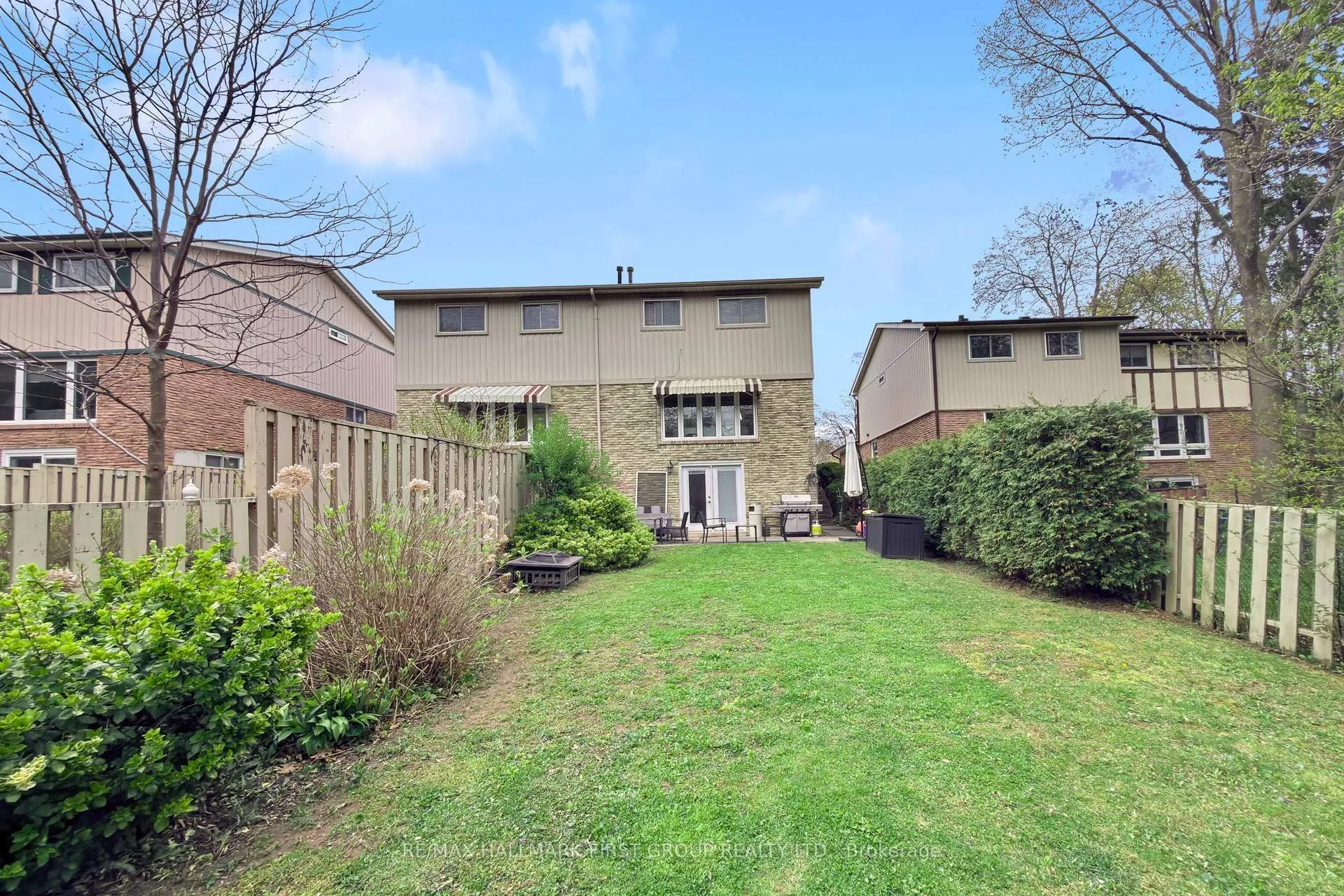 Photo 35 of 504 Camelot Drive, Oshawa, Eastdale — HOMEH