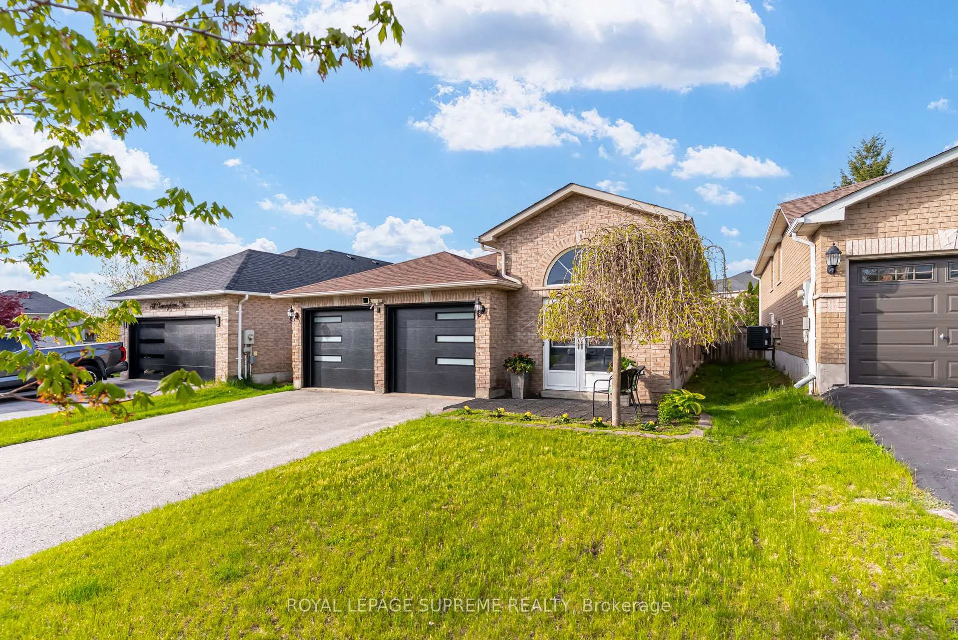 Photo 2 of 146 Cunningham Drive, Barrie, Ardagh — HOMEH