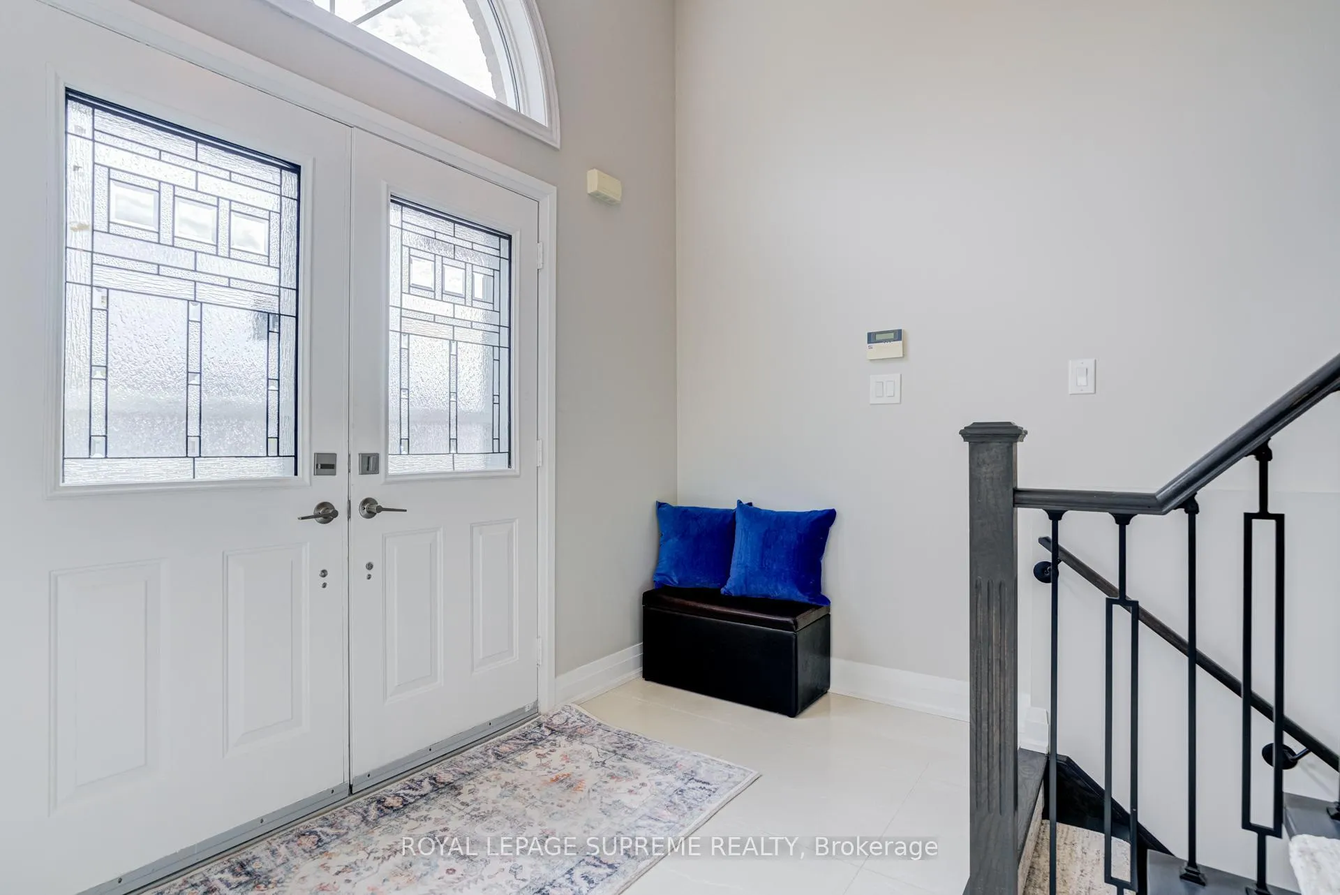 Photo 4 of 146 Cunningham Drive, Barrie, Ardagh — HOMEH