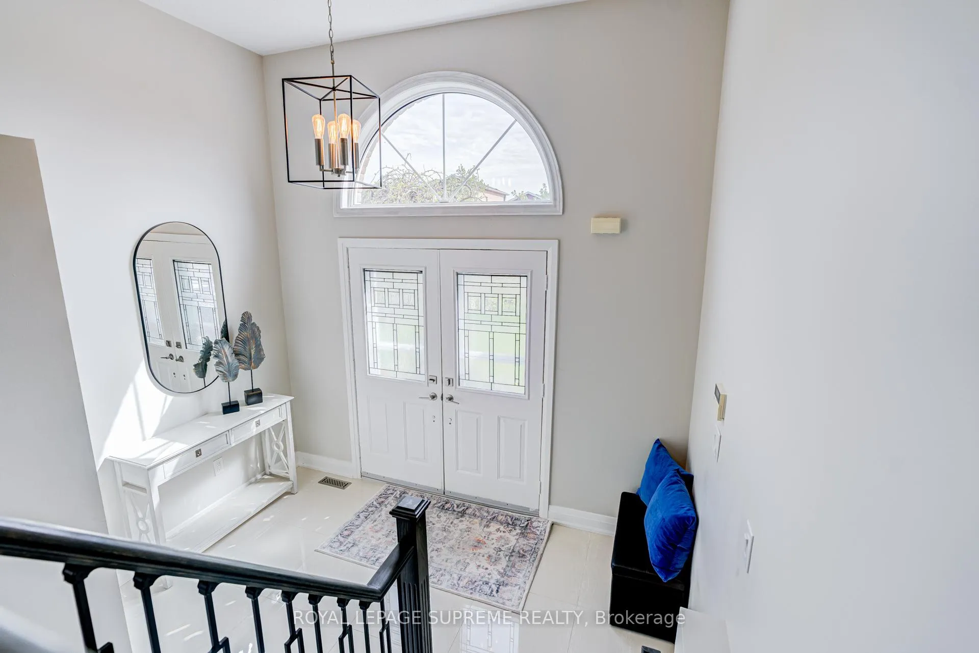 Photo 6 of 146 Cunningham Drive, Barrie, Ardagh — HOMEH