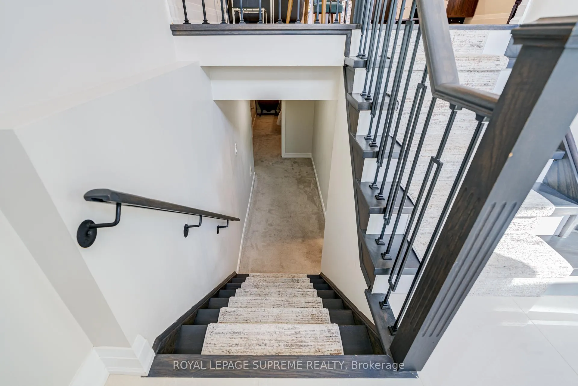 Photo 23 of 146 Cunningham Drive, Barrie, Ardagh — HOMEH