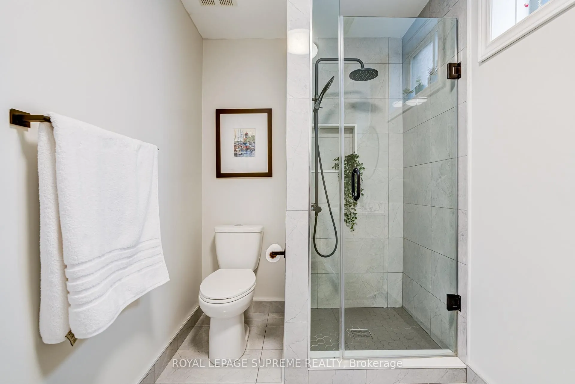 Photo 33 of 146 Cunningham Drive, Barrie, Ardagh — HOMEH