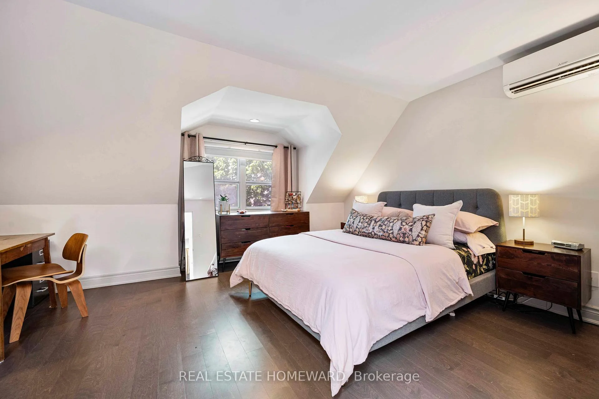 Photo 19 of 51 Harcourt Avenue, Toronto, Blake-Jones — HOMEH