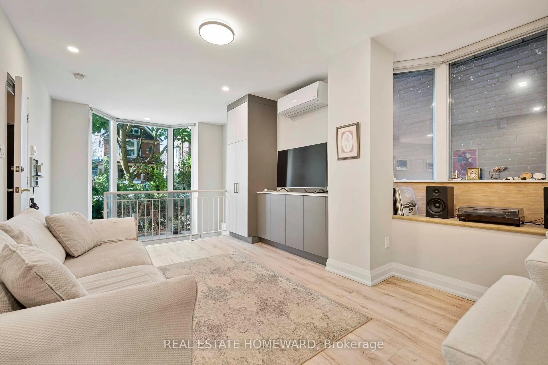 Photo 25 of 51 Harcourt Avenue, Toronto, Blake-Jones — HOMEH