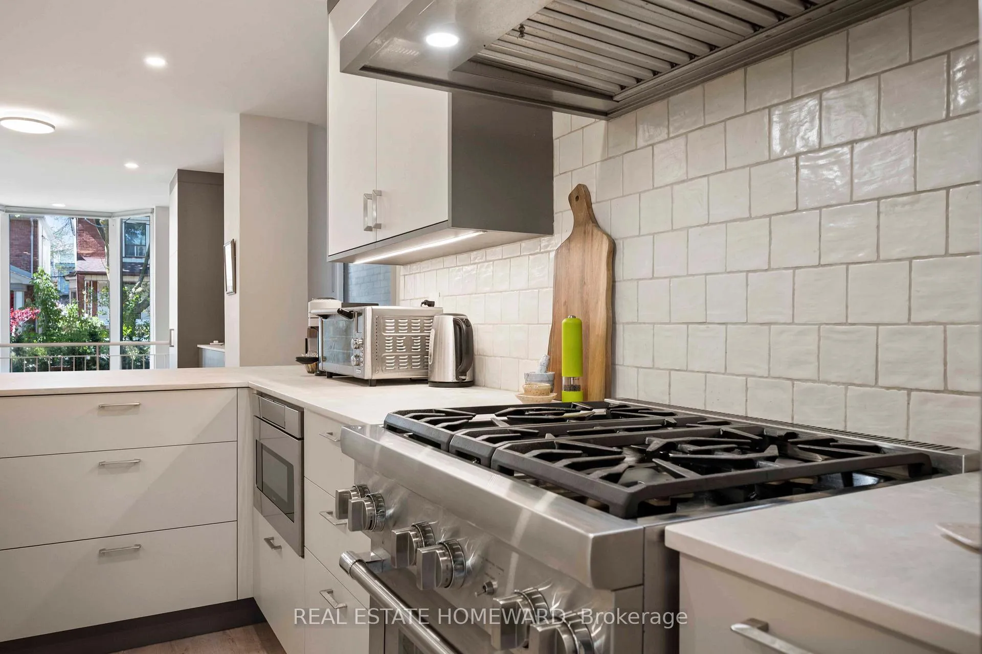 Photo 31 of 51 Harcourt Avenue, Toronto, Blake-Jones — HOMEH