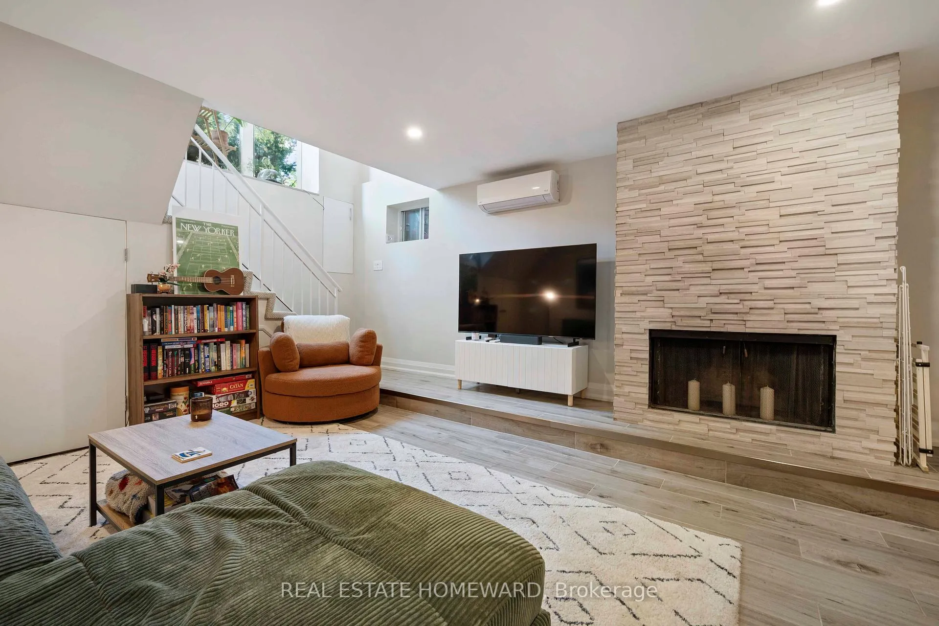 Photo 38 of 51 Harcourt Avenue, Toronto, Blake-Jones — HOMEH