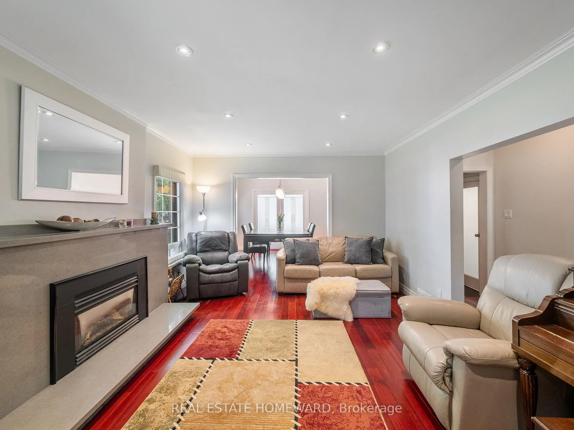 Photo 5 of 4 Silver Birch Avenue, Toronto, The Beaches — HOMEH