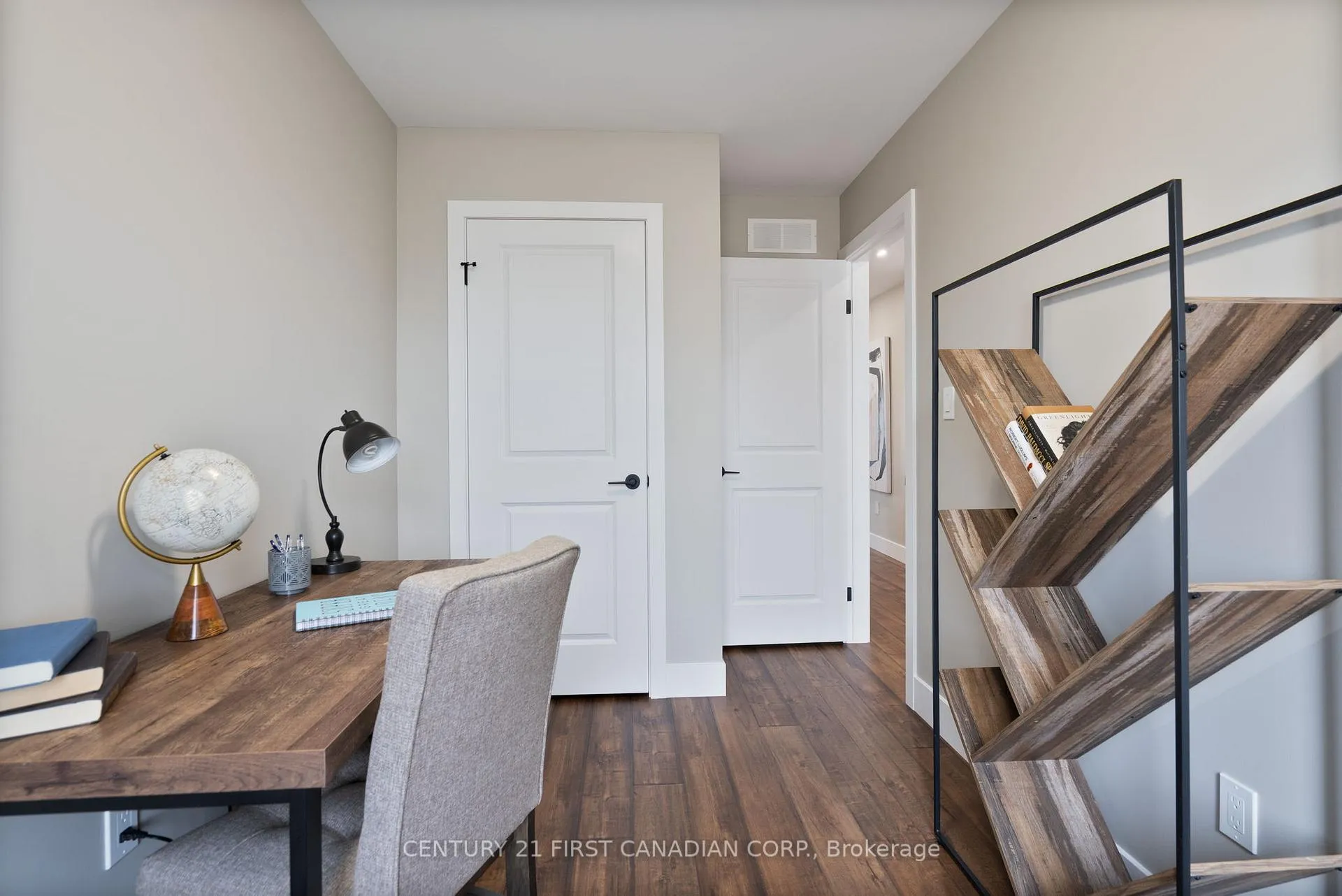 Photo 7 of 125 Addison Avenue, Lucan Biddulph, Lucan — HOMEH