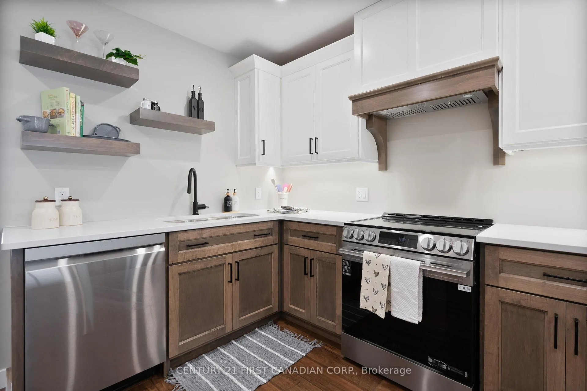 Photo 9 of 125 Addison Avenue, Lucan Biddulph, Lucan — HOMEH