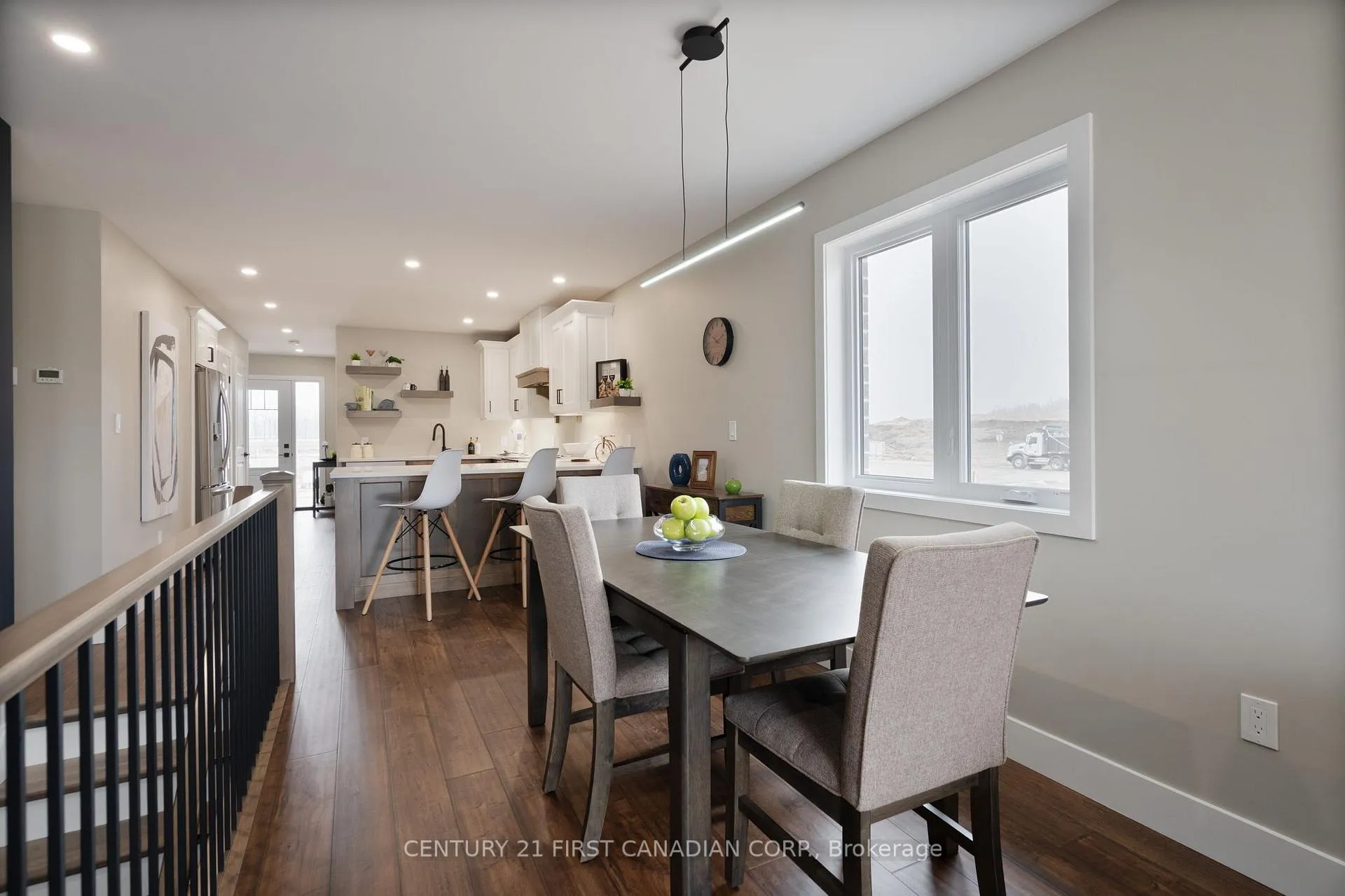 Photo 15 of 125 Addison Avenue, Lucan Biddulph, Lucan — HOMEH