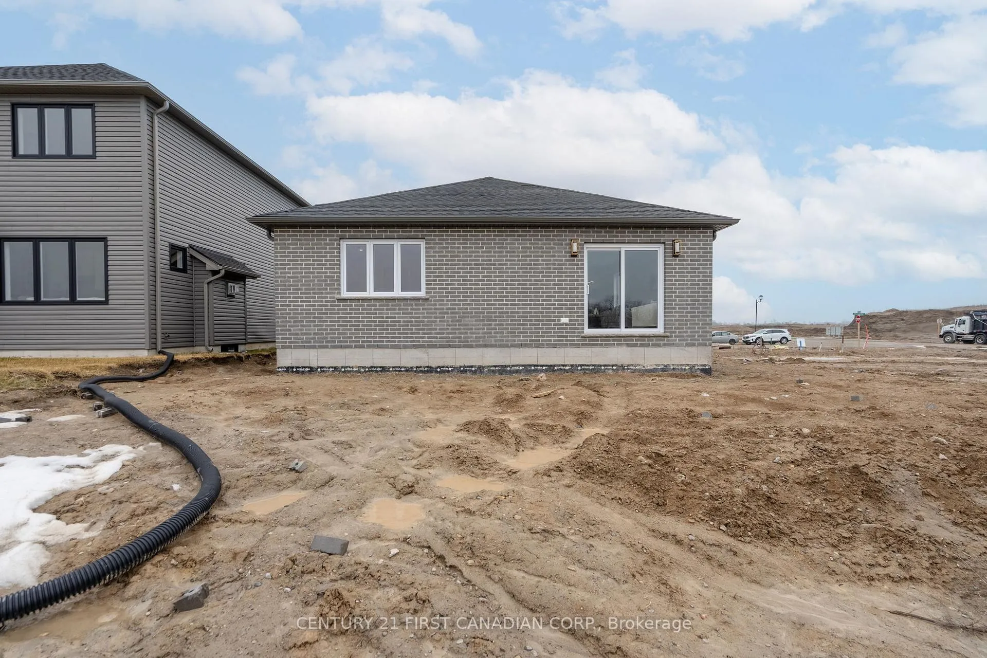 Photo 35 of 125 Addison Avenue, Lucan Biddulph, Lucan — HOMEH