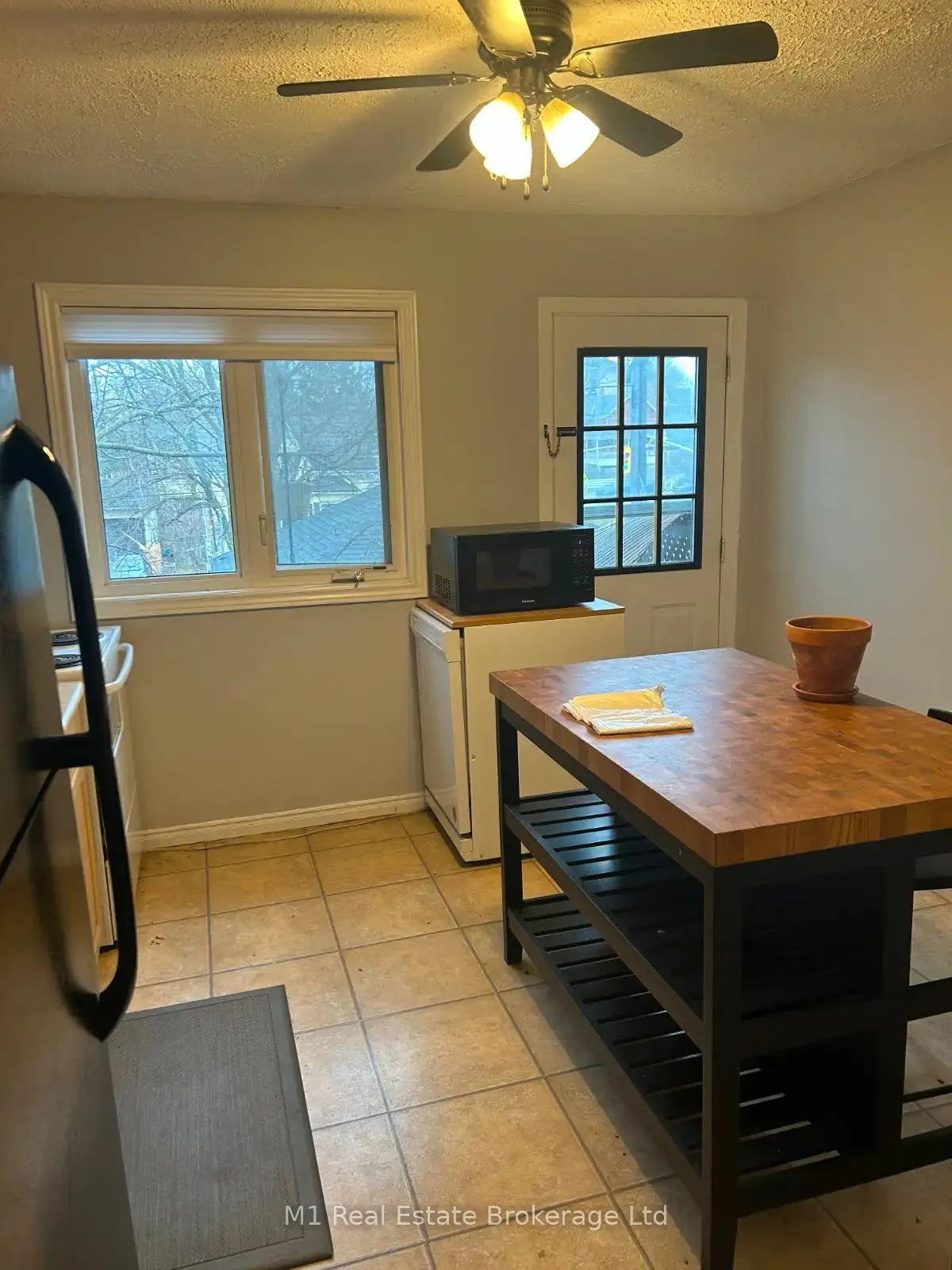 Photo 6 of Unit E, 350 Paisley Road E, Guelph, Junction/Onward Willow — HOMEH