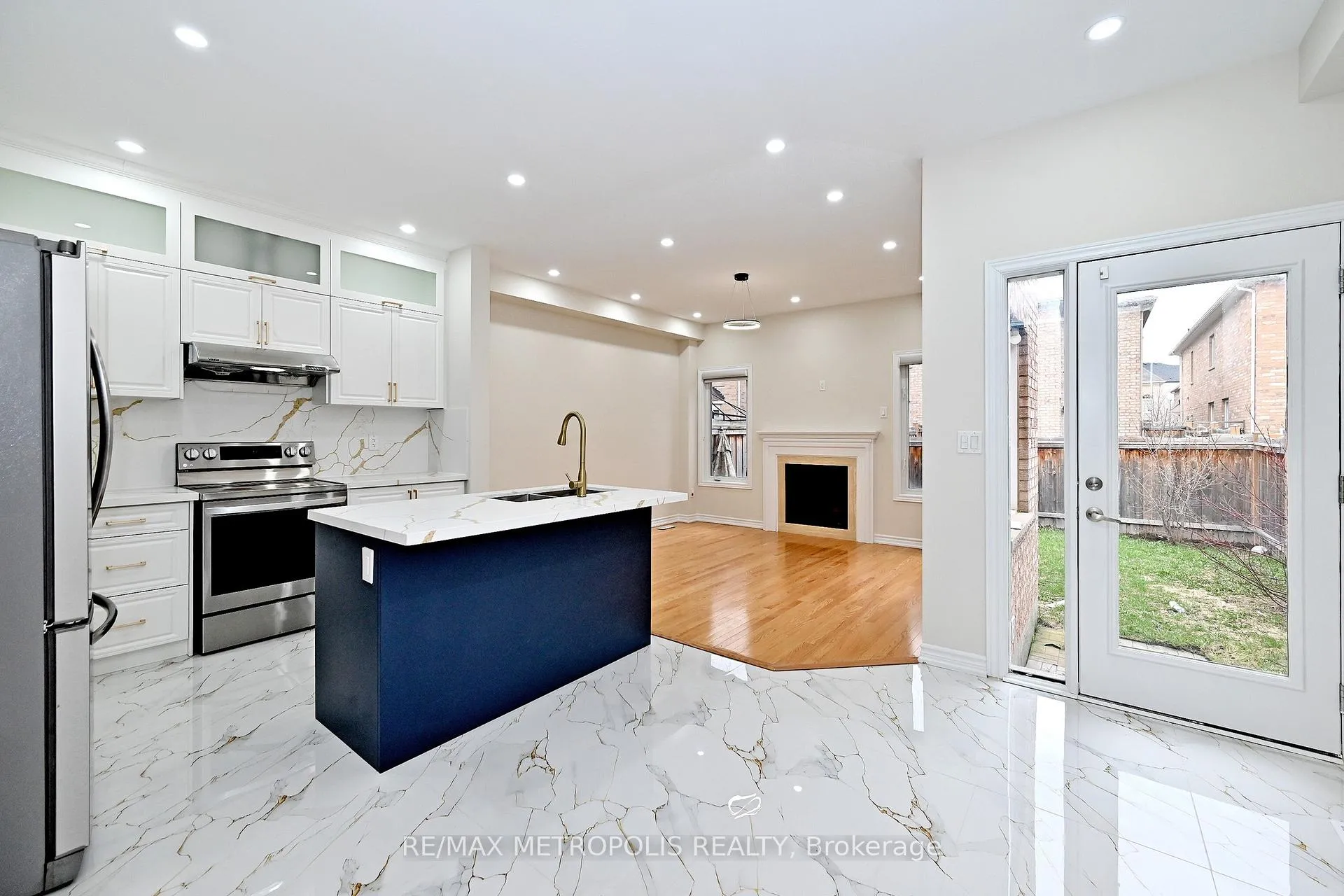 Photo 9 of 30 Wasaga Road, Brampton, Credit Valley — HOMEH