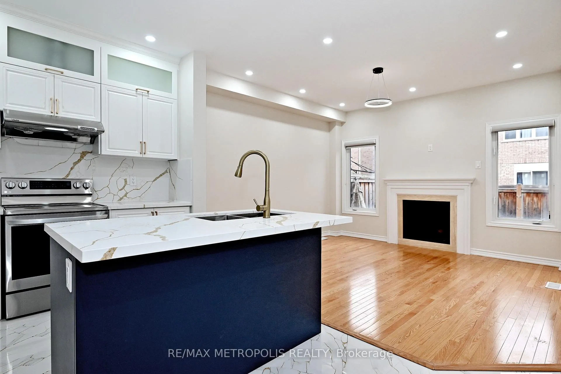 Photo 11 of 30 Wasaga Road, Brampton, Credit Valley — HOMEH