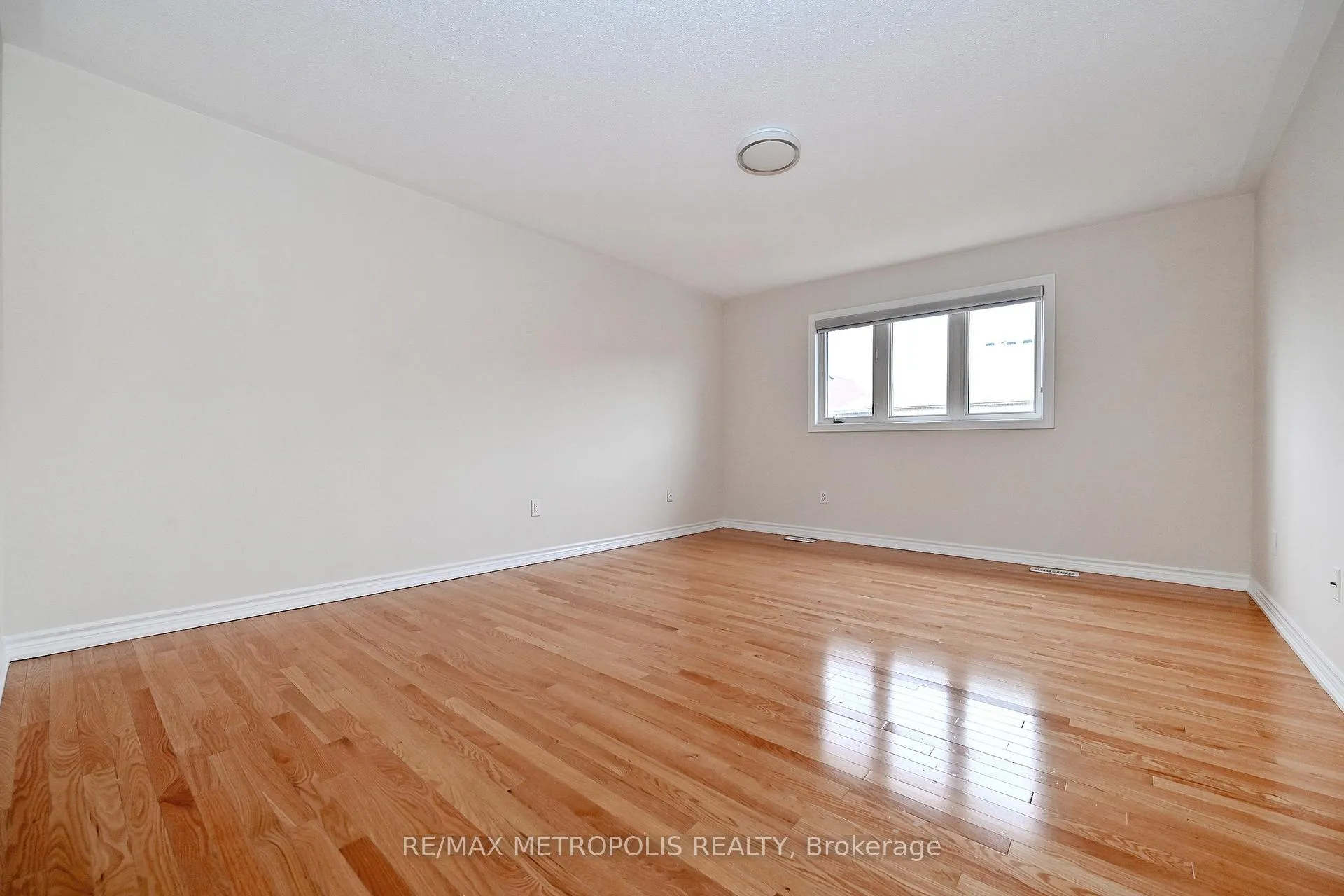 Photo 33 of 30 Wasaga Road, Brampton, Credit Valley — HOMEH