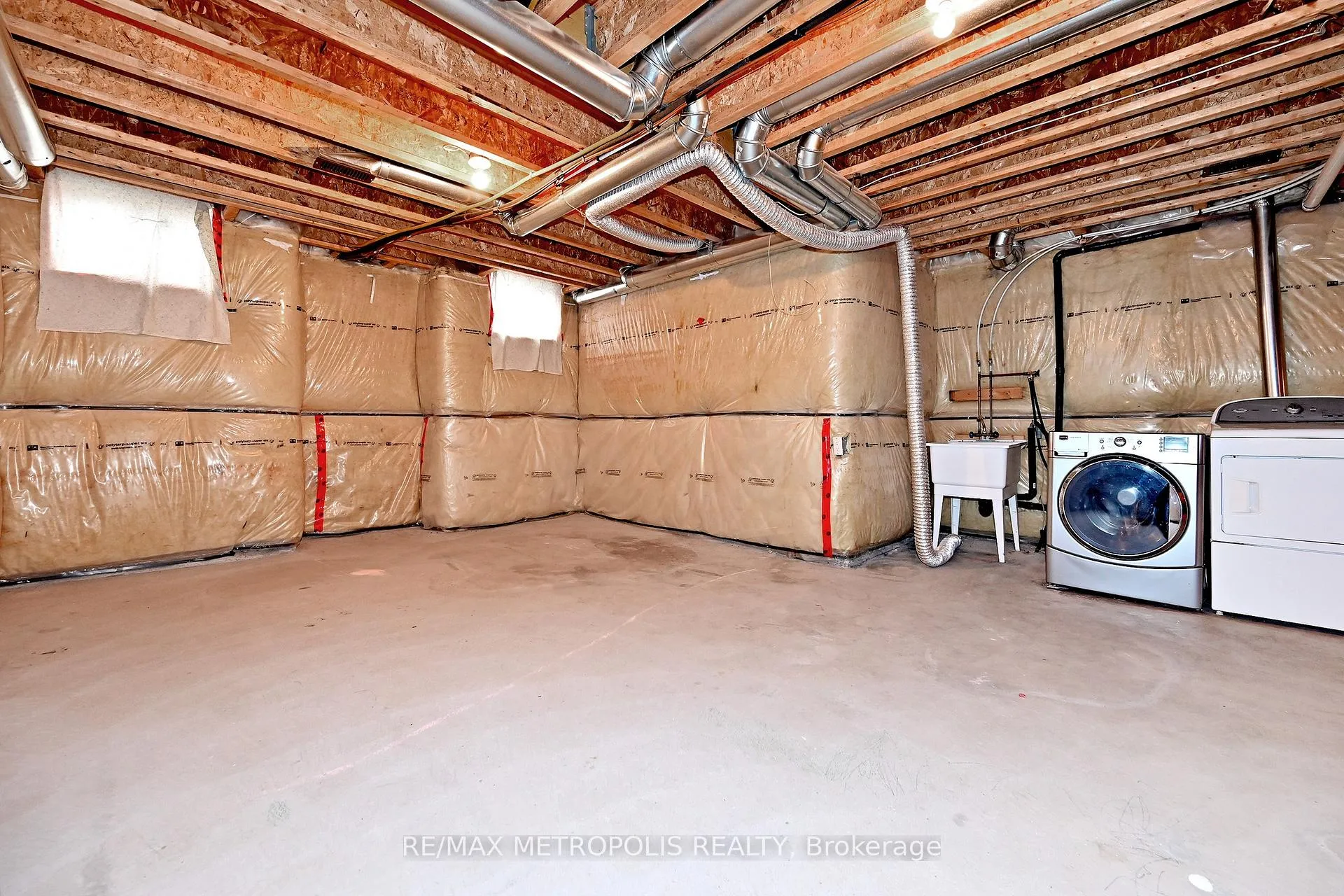 Photo 45 of 30 Wasaga Road, Brampton, Credit Valley — HOMEH