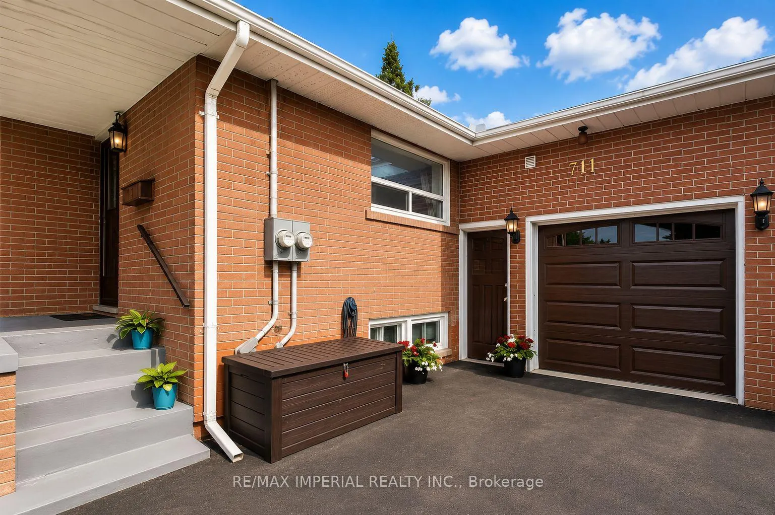 Photo 3 of Unit Main, 711 Gilbert Street W, Whitby, Downtown Whitby — HOMEH