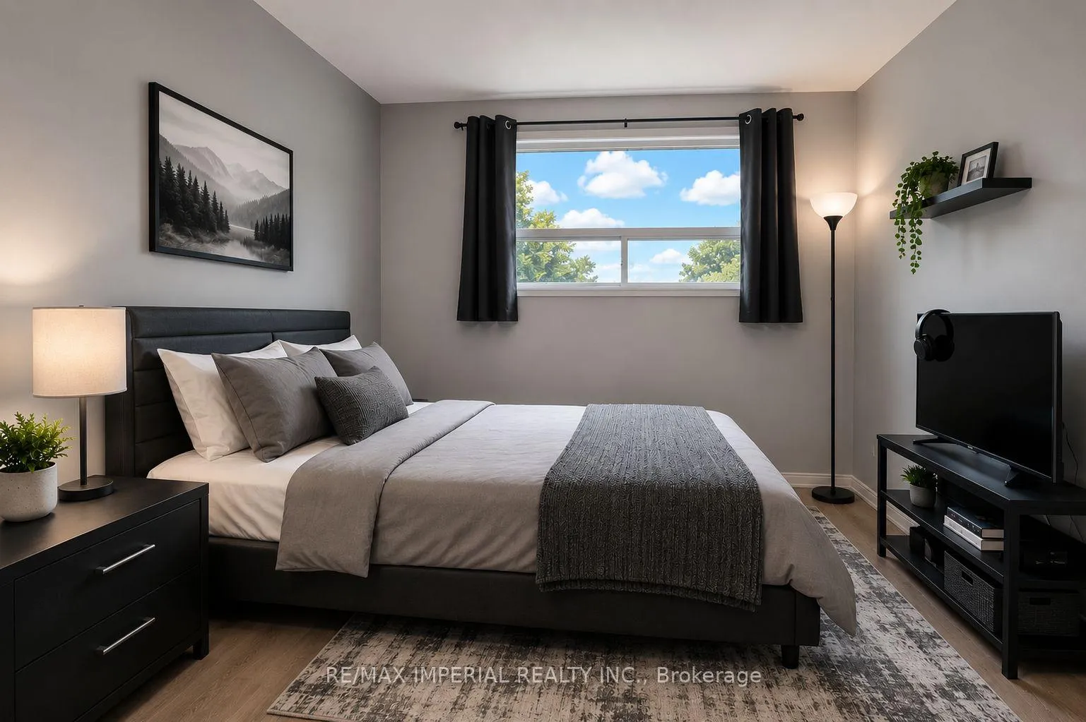 Photo 9 of Unit Main, 711 Gilbert Street W, Whitby, Downtown Whitby — HOMEH