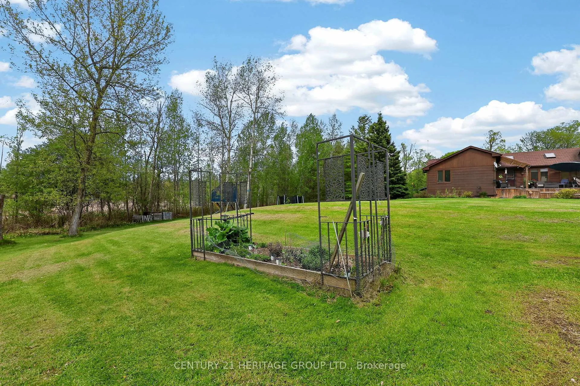 Photo 43 of 6675 Scotch Line, Essa, Rural Essa — HOMEH