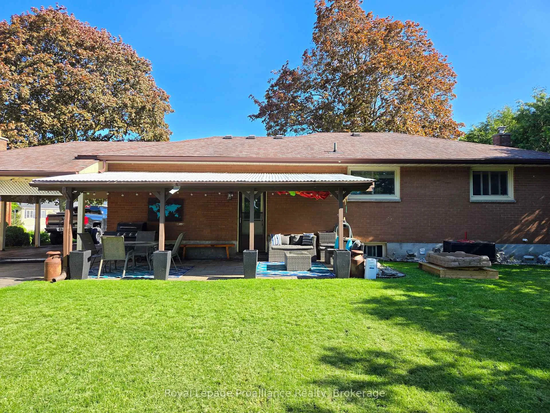 Photo 18 of 16 Auburn Street, Belleville, Belleville Ward — HOMEH