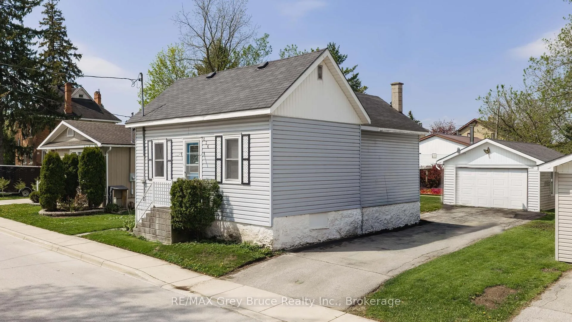 Photo 1 of 236 2nd Avenue S, Arran-Elderslie — HOMEH