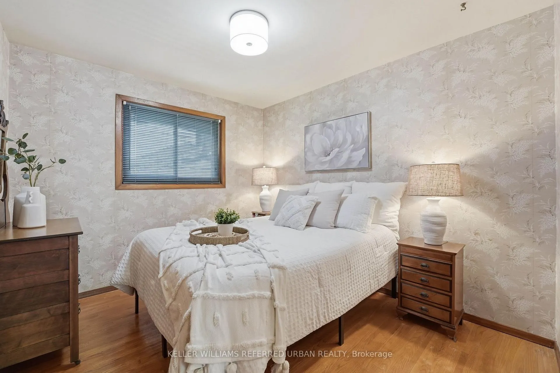 Photo 7 of 318 Marion Avenue, Oshawa, McLaughlin — HOMEH