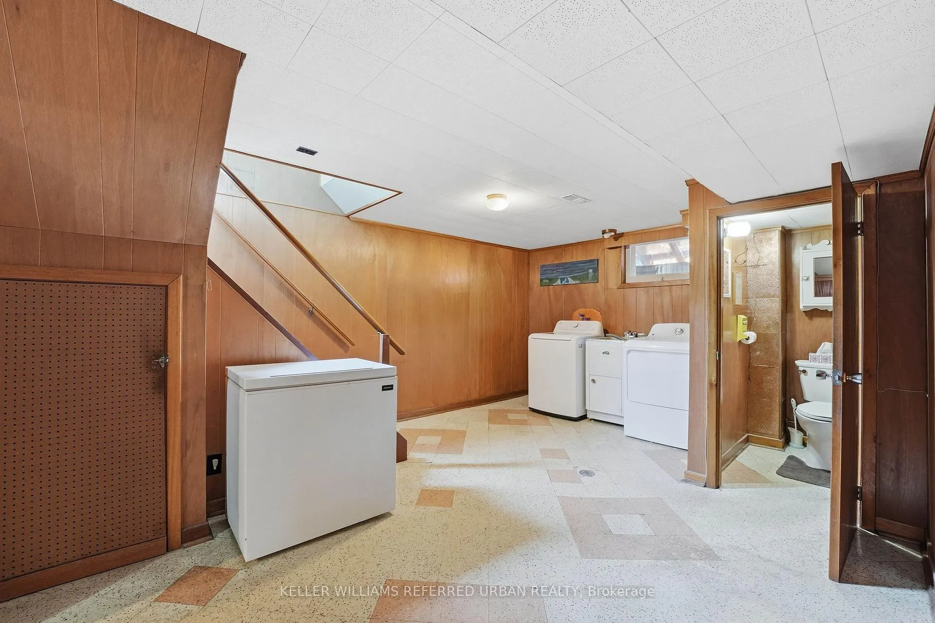 Photo 17 of 318 Marion Avenue, Oshawa, McLaughlin — HOMEH