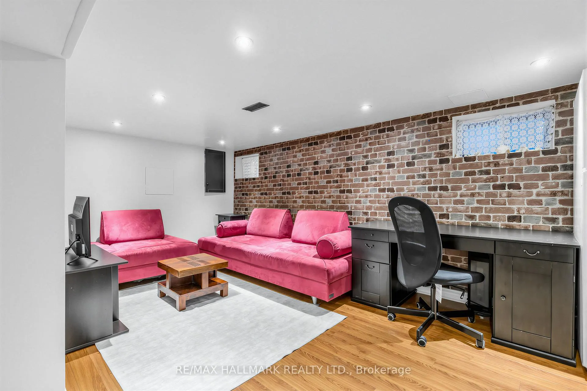 Photo 20 of 65 Wallington Avenue, Toronto, Woodbine-Lumsden — HOMEH