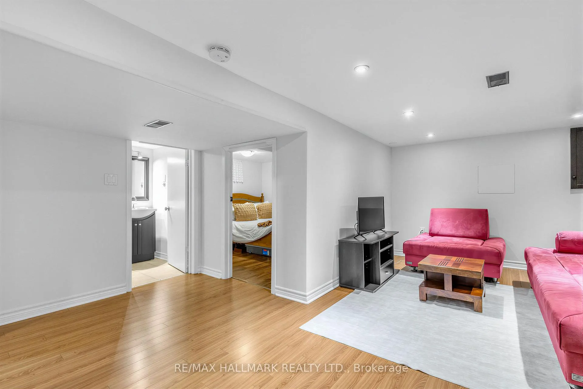 Photo 21 of 65 Wallington Avenue, Toronto, Woodbine-Lumsden — HOMEH