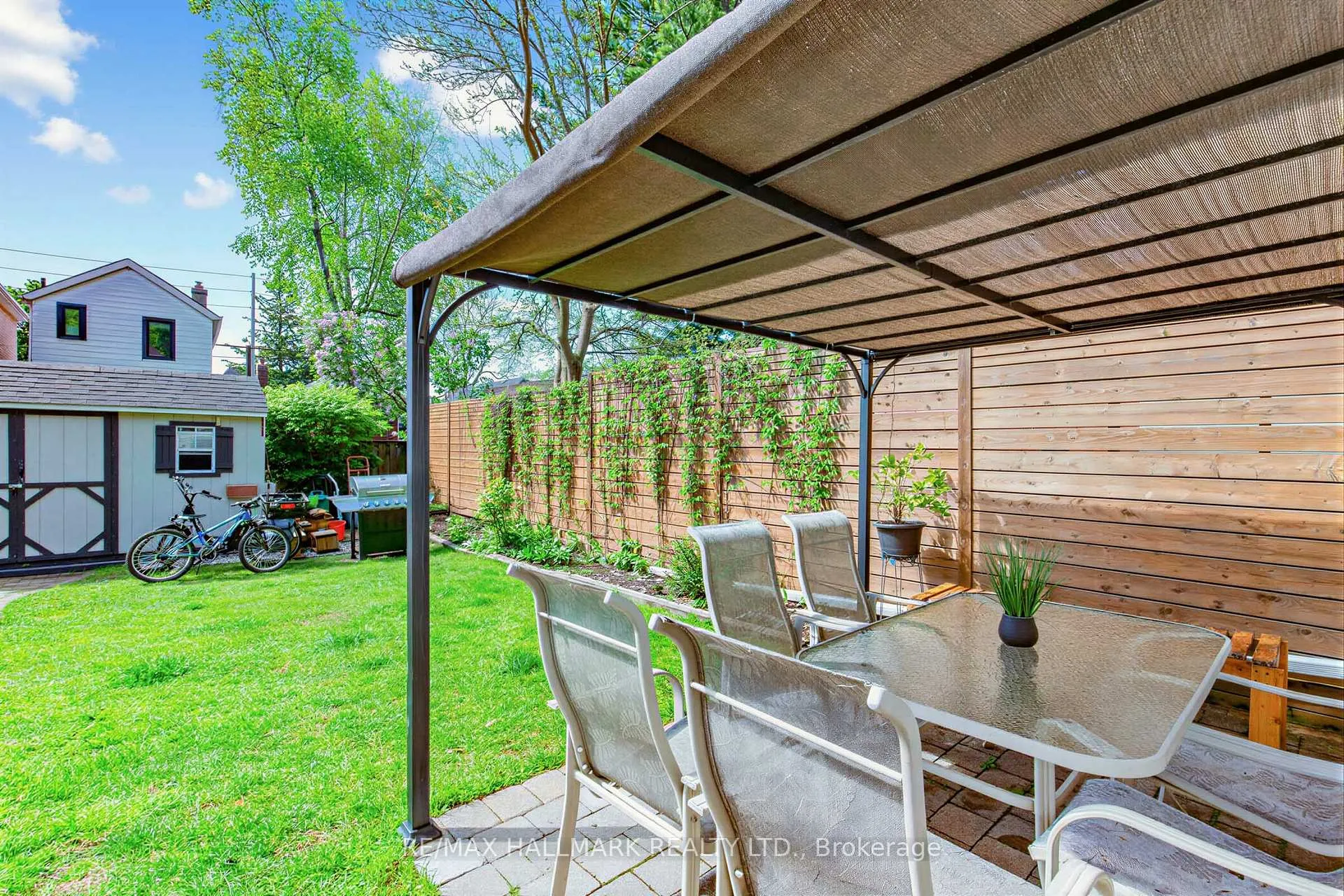 Photo 27 of 65 Wallington Avenue, Toronto, Woodbine-Lumsden — HOMEH