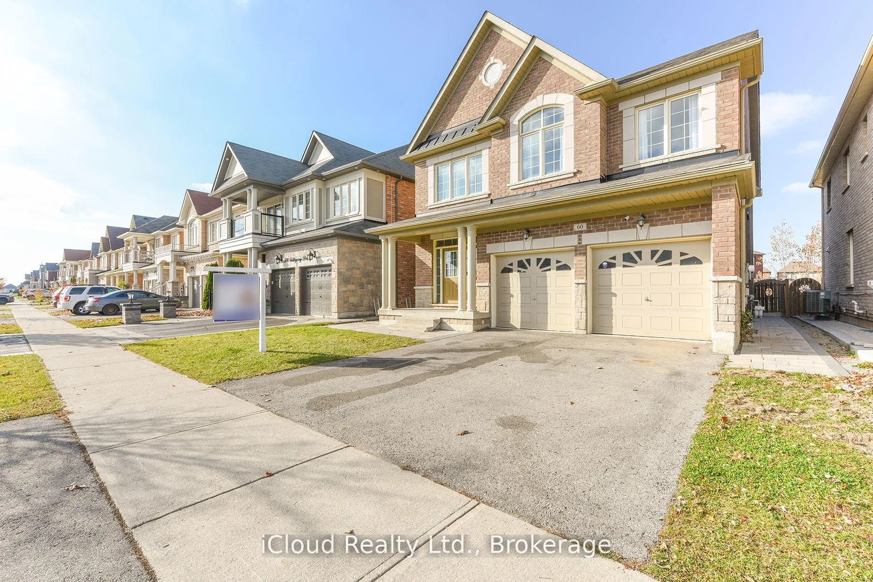 Photo 2 of 60 Valleyway Drive, Brampton, Credit Valley — HOMEH