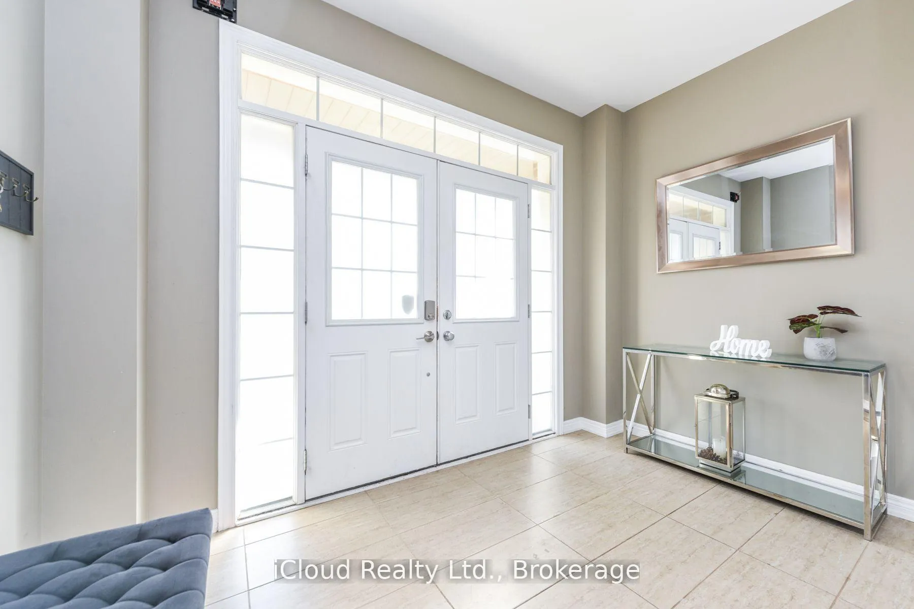 Photo 3 of 60 Valleyway Drive, Brampton, Credit Valley — HOMEH