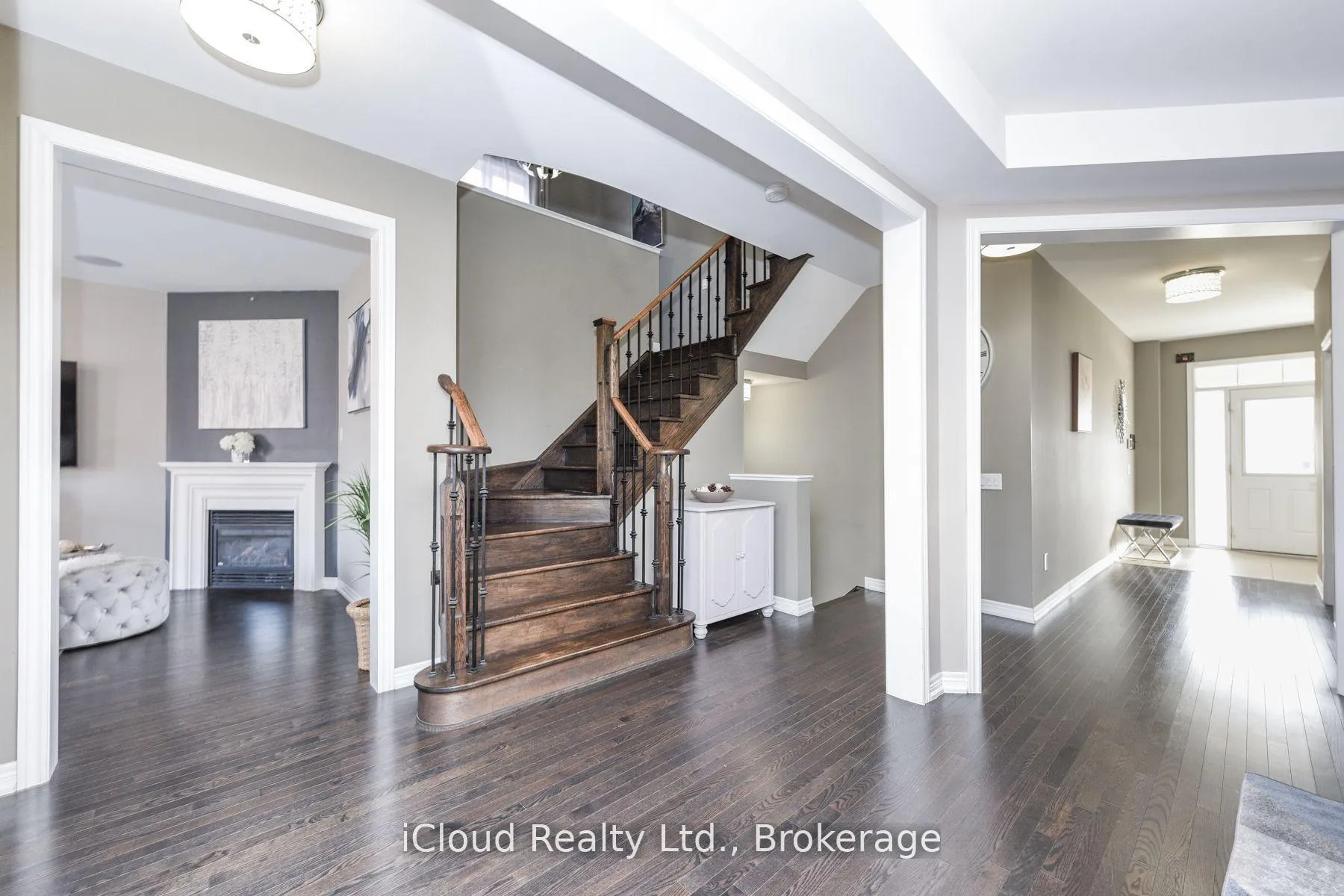 Photo 11 of 60 Valleyway Drive, Brampton, Credit Valley — HOMEH