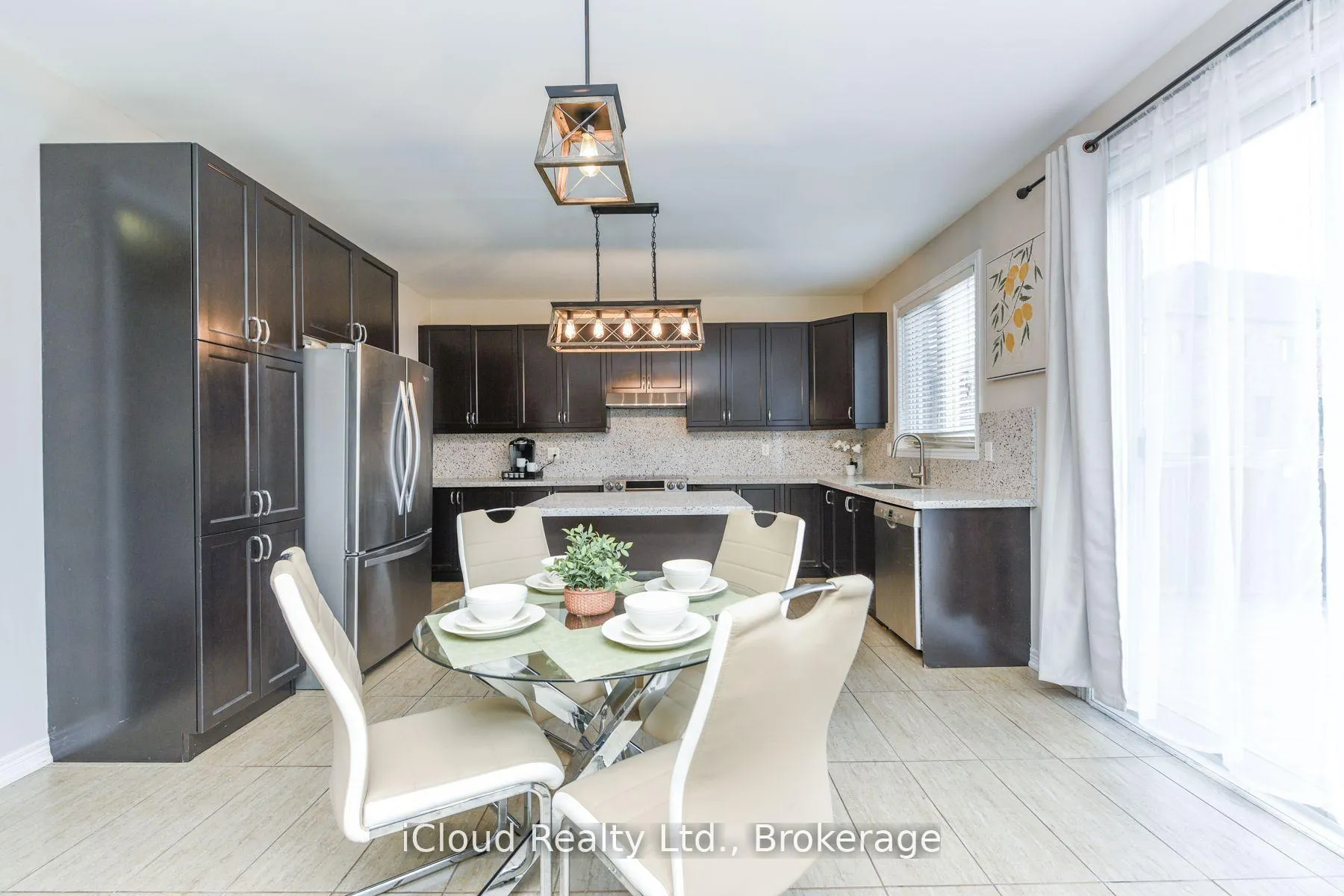 Photo 17 of 60 Valleyway Drive, Brampton, Credit Valley — HOMEH