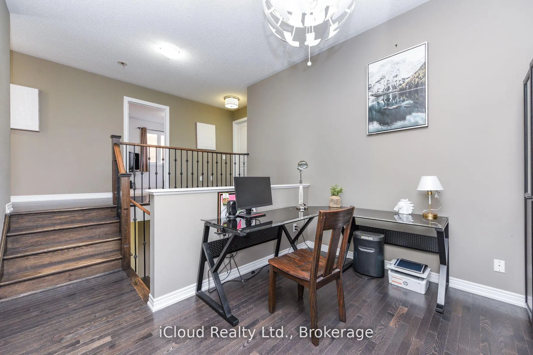 Photo 23 of 60 Valleyway Drive, Brampton, Credit Valley — HOMEH