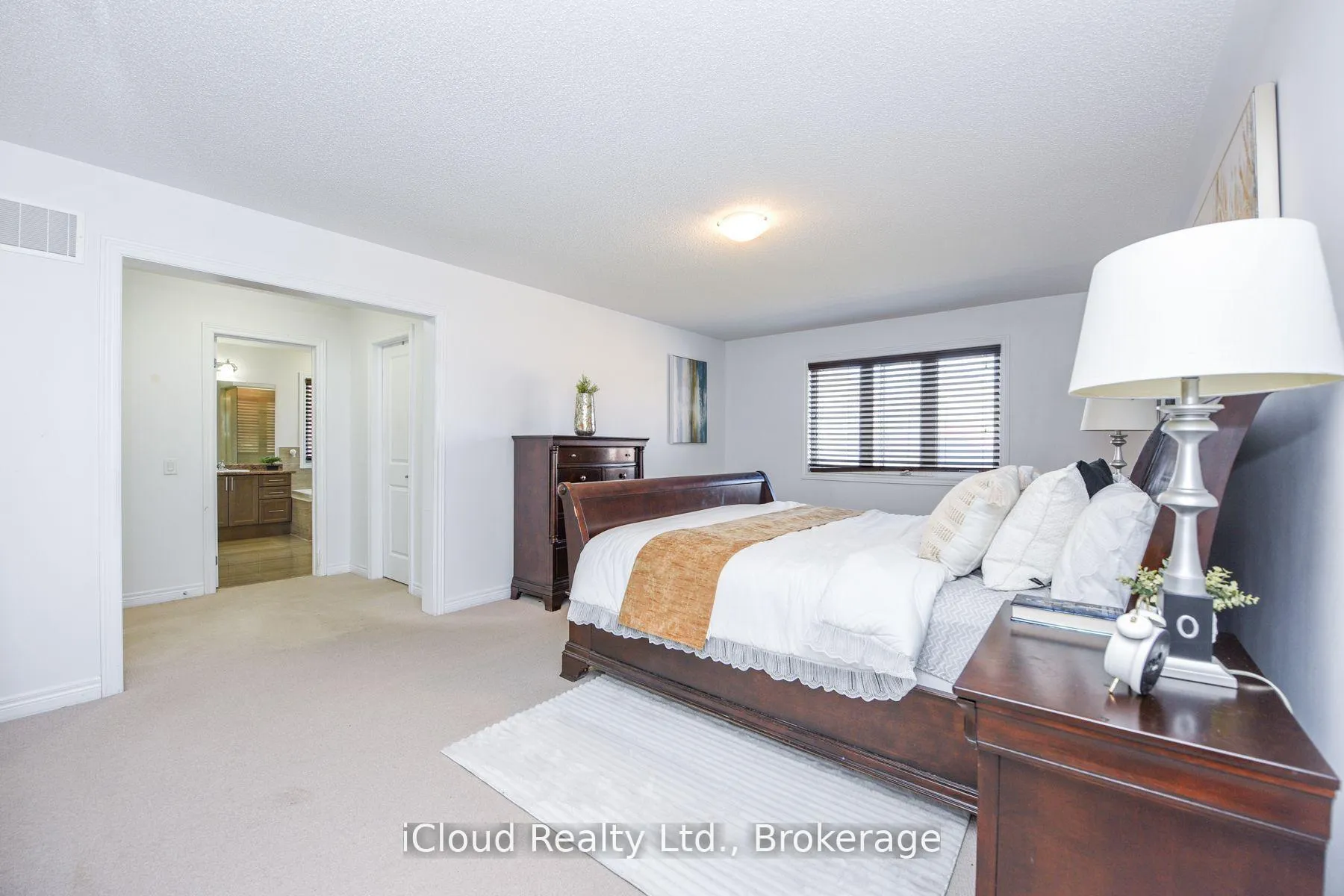 Photo 26 of 60 Valleyway Drive, Brampton, Credit Valley — HOMEH