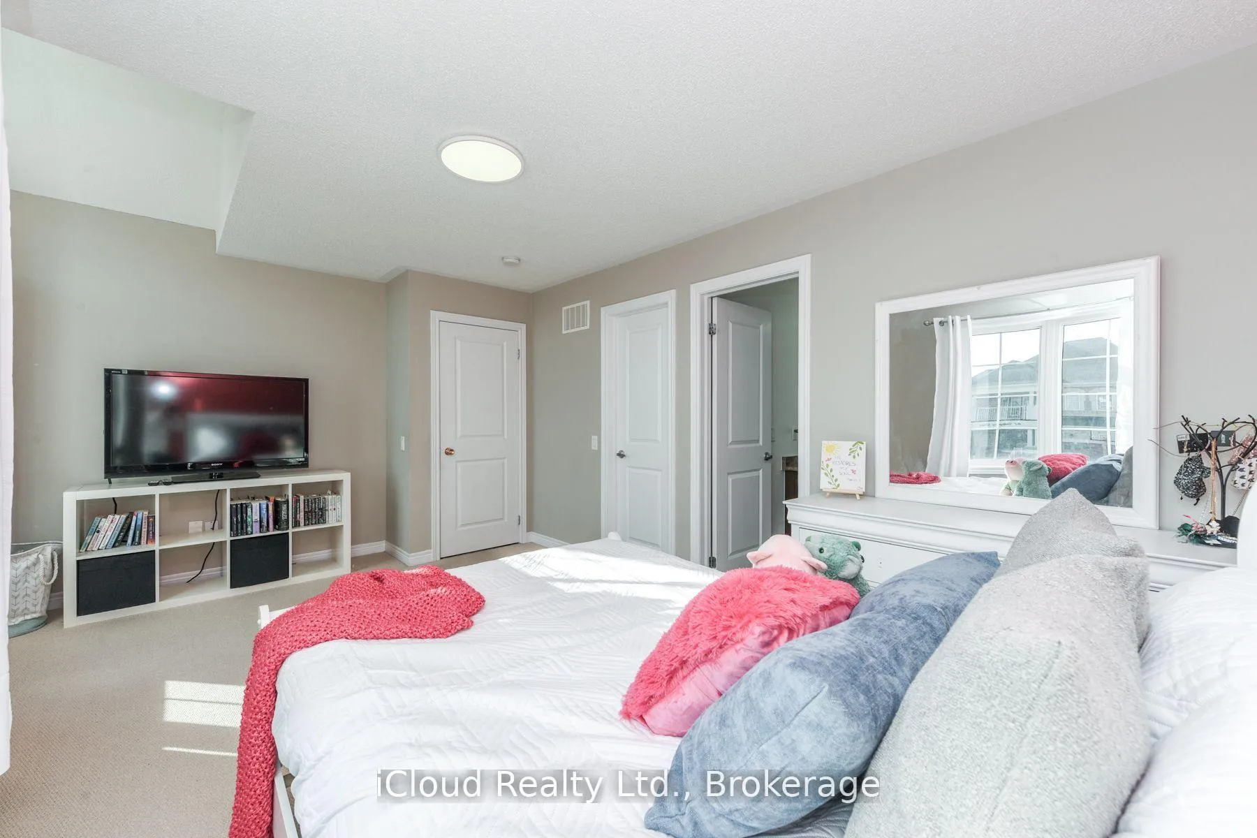 Photo 34 of 60 Valleyway Drive, Brampton, Credit Valley — HOMEH
