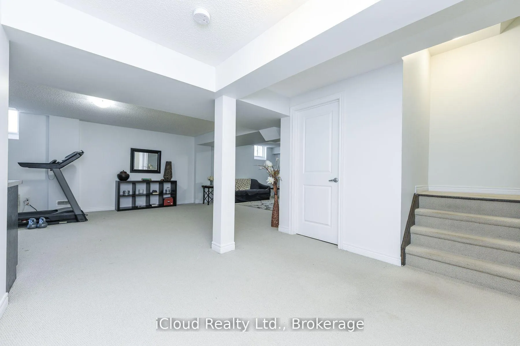 Photo 35 of 60 Valleyway Drive, Brampton, Credit Valley — HOMEH