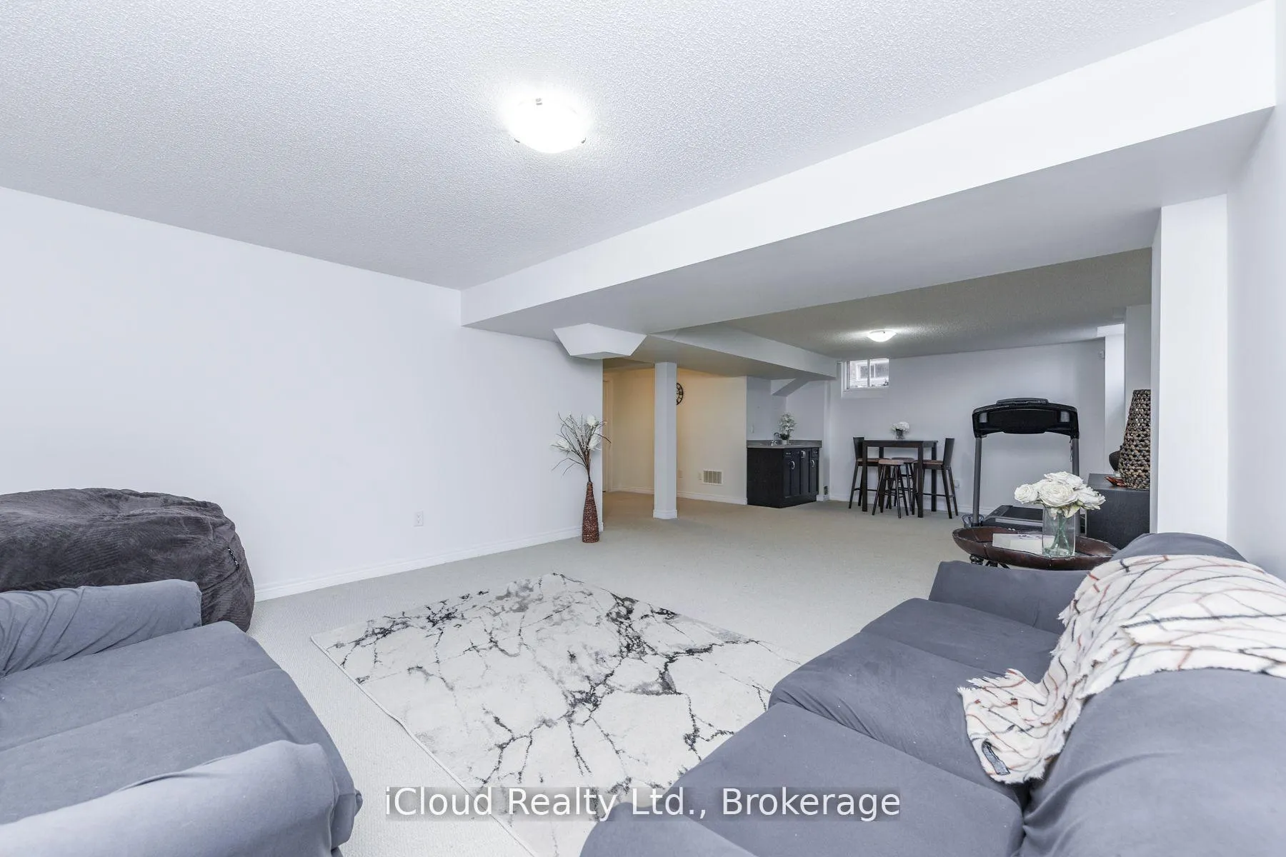 Photo 39 of 60 Valleyway Drive, Brampton, Credit Valley — HOMEH