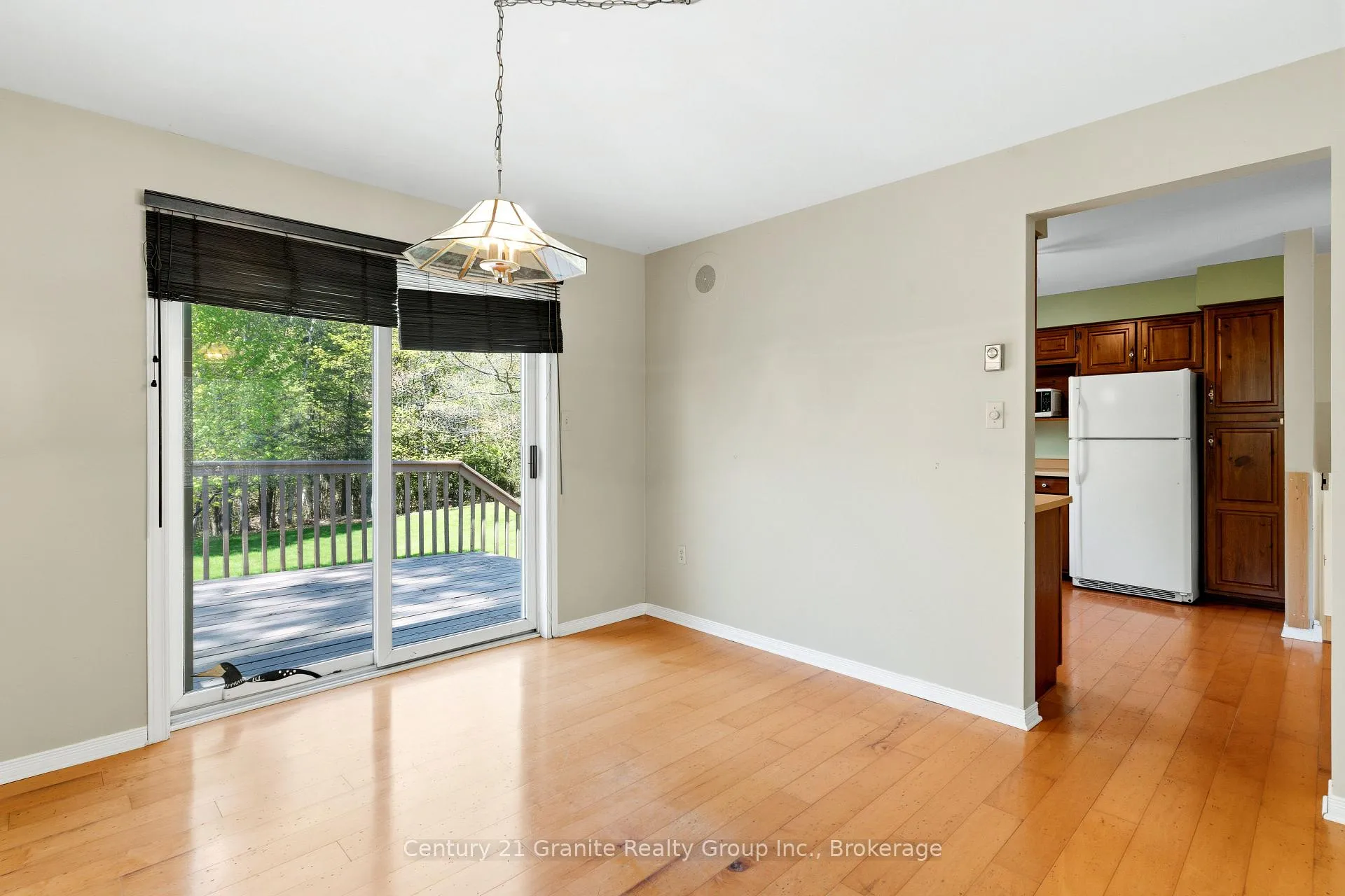 Photo 14 of 117 Riverside Drive E, Dysart et al, Dysart — HOMEH