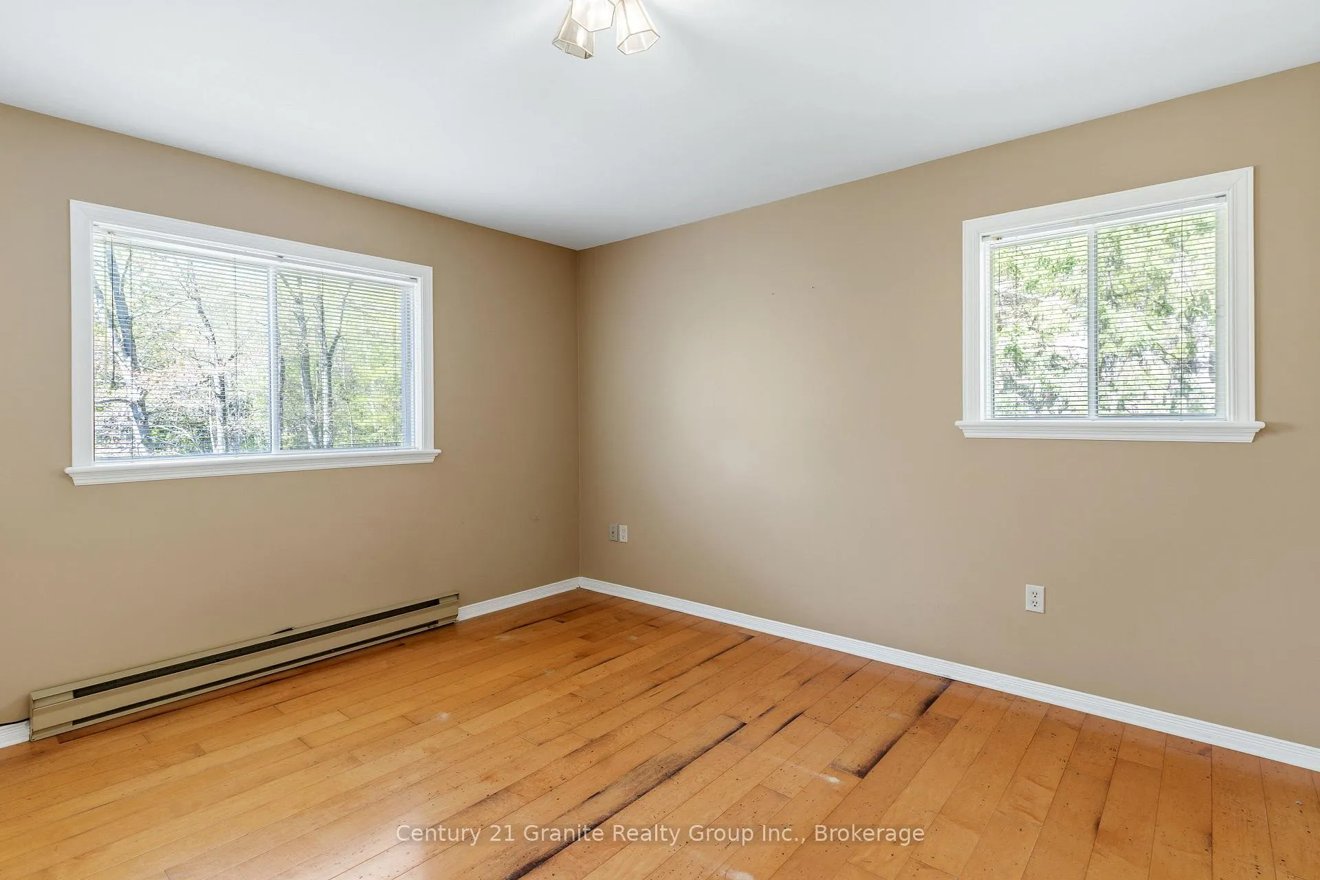 Photo 20 of 117 Riverside Drive E, Dysart et al, Dysart — HOMEH