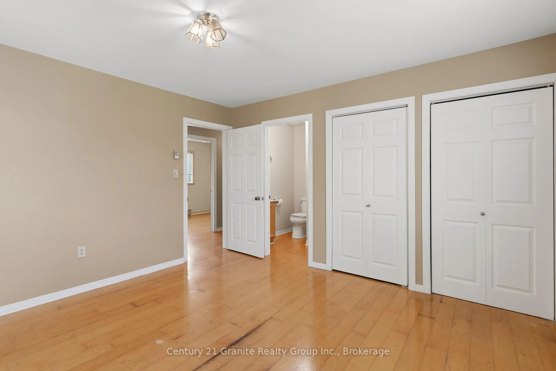 Photo 21 of 117 Riverside Drive E, Dysart et al, Dysart — HOMEH