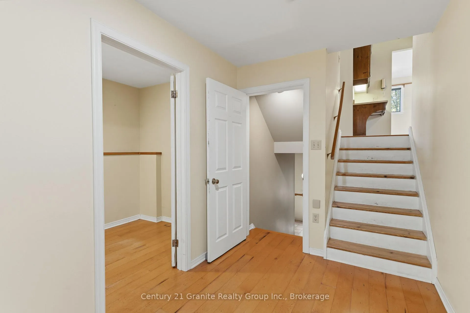 Photo 26 of 117 Riverside Drive E, Dysart et al, Dysart — HOMEH