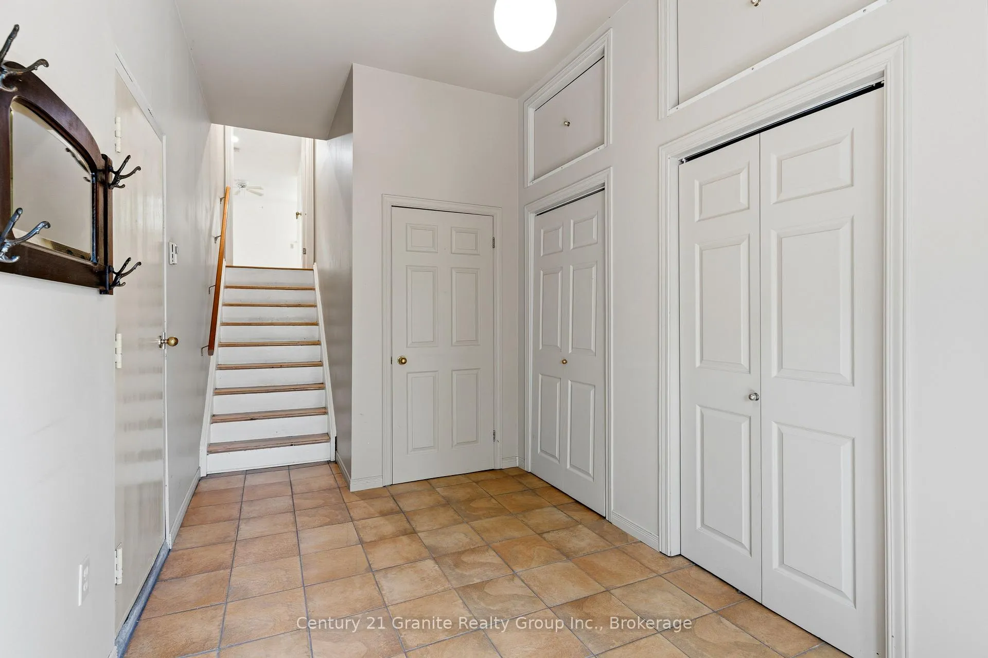 Photo 36 of 117 Riverside Drive E, Dysart et al, Dysart — HOMEH