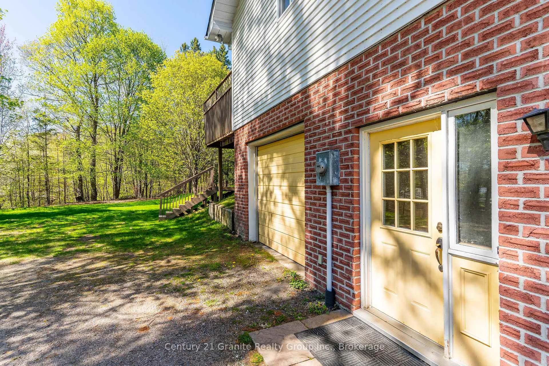 Photo 40 of 117 Riverside Drive E, Dysart et al, Dysart — HOMEH